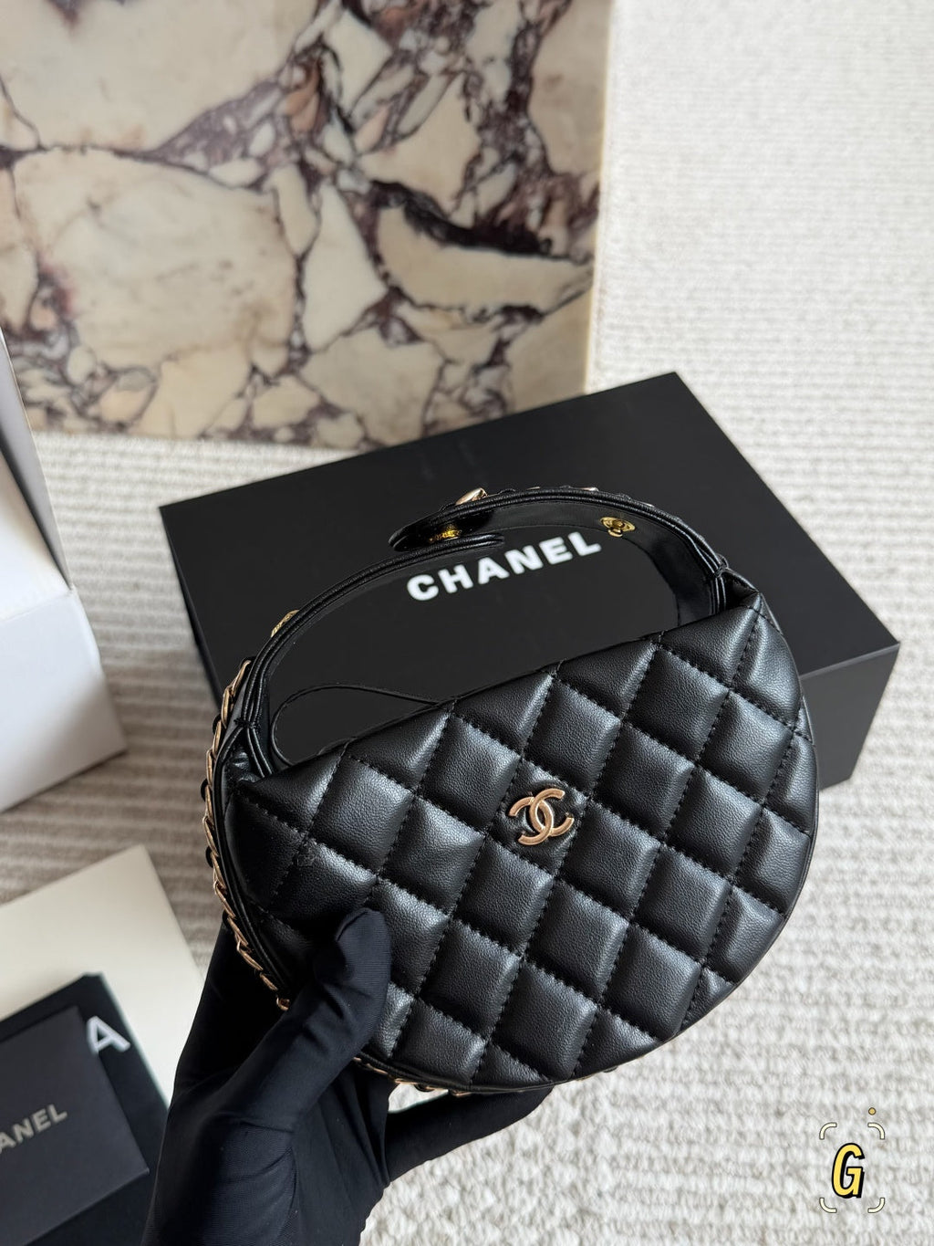Chanel Quilted Leather Mini Half-Moon Hobo Bag – Classic Gold Chain Armpit Bag & Evening Handbag