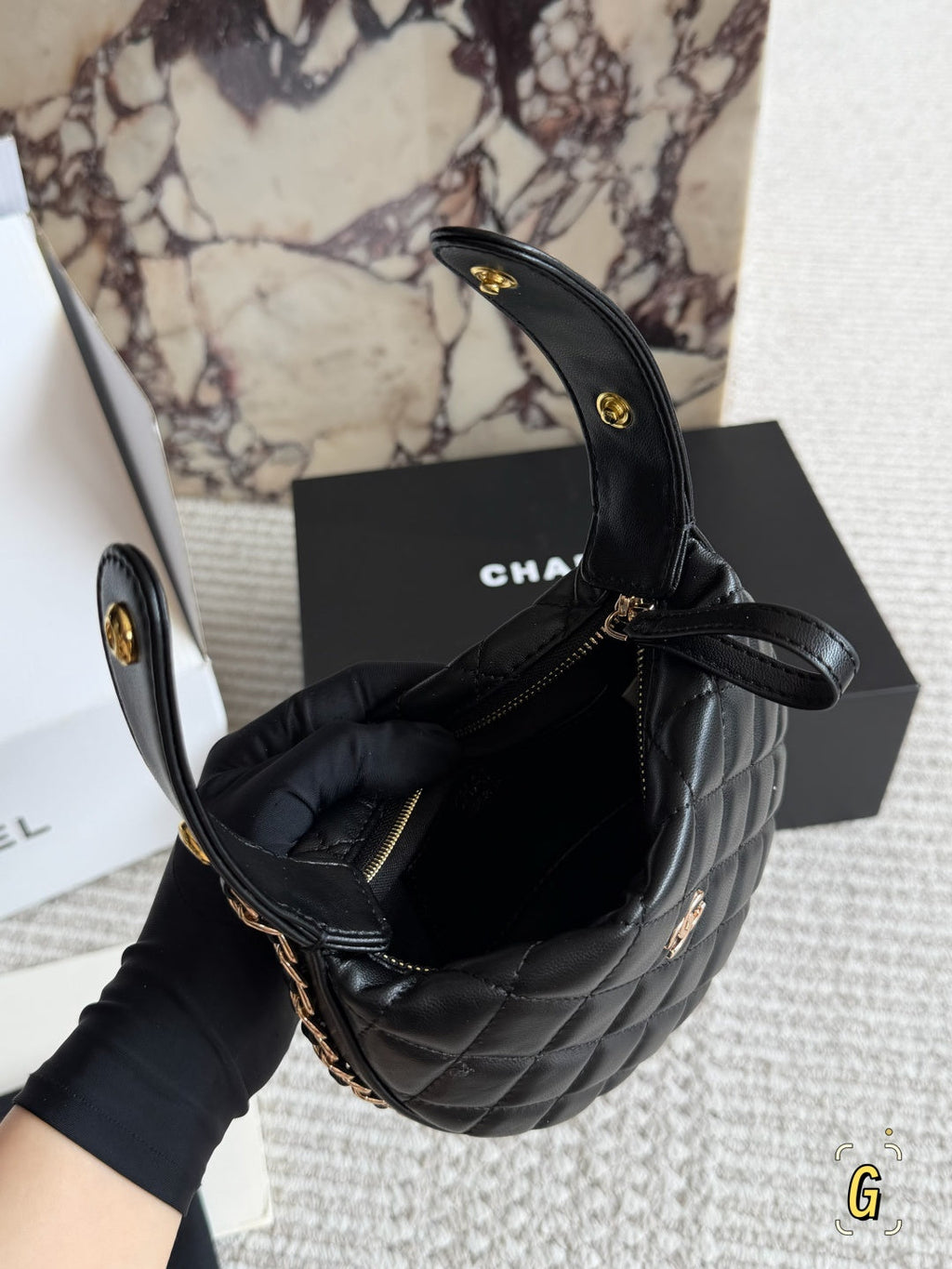 Chanel Quilted Leather Mini Half-Moon Hobo Bag – Classic Gold Chain Armpit Bag & Evening Handbag