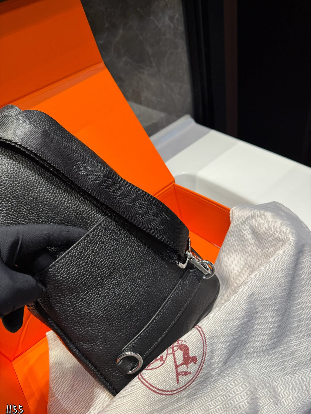 Hermès Men's Leather Crossbody Sling Bag – Black Togo Leather Chest Pack / Shoulder Bag