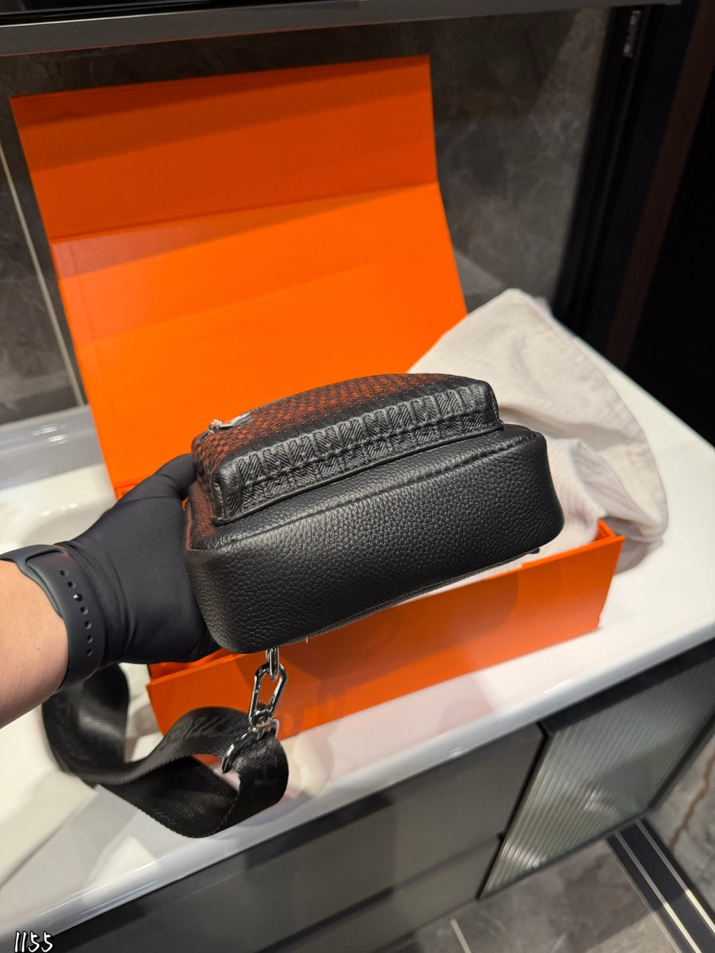 Hermès Men's Leather Crossbody Sling Bag – Black Togo Leather Chest Pack / Shoulder Bag