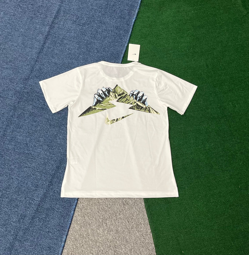 Nike Outdoor Graphic Athletic Short Sleeve T-Shirt – Mountain & Claw Graphic