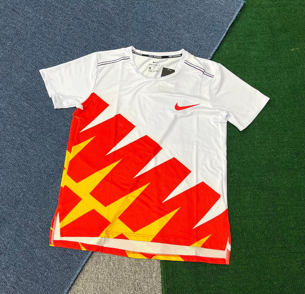 Nike Men's Dri-FIT Breathe Running T-Shirt – High-Performance Graphic Training Tee