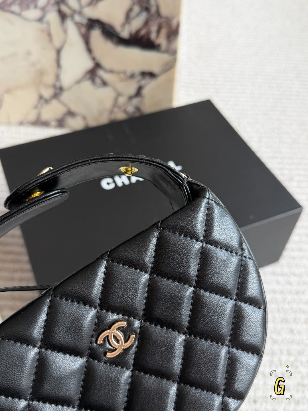 Chanel Quilted Leather Mini Half-Moon Hobo Bag – Classic Gold Chain Armpit Bag & Evening Handbag