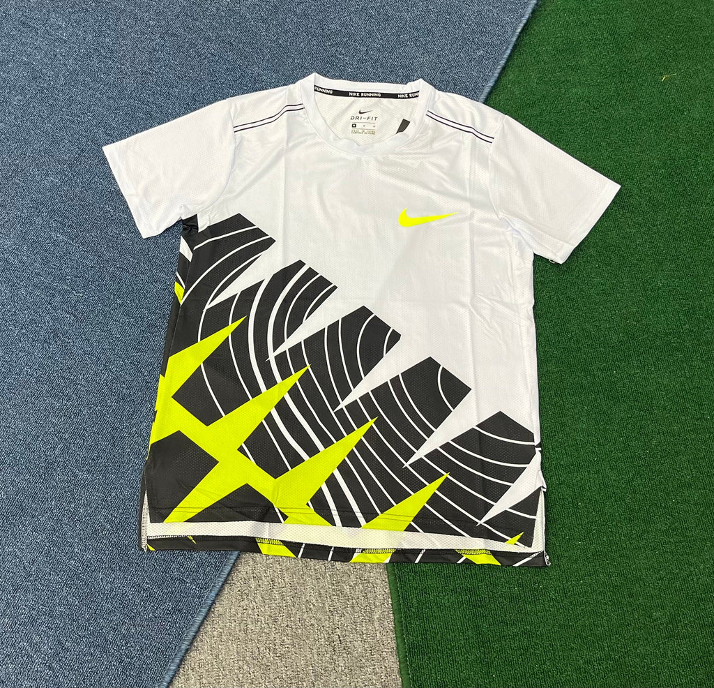 Nike Men's Dri-FIT Breathe Running T-Shirt – High-Performance Graphic Training Tee