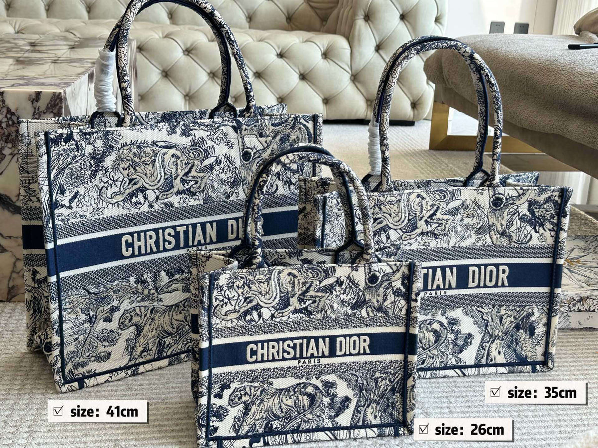 Dior Large Book Tote Bag in Blue Toile de Jouy Embroidery – 41cm Canvas Shopping Tote